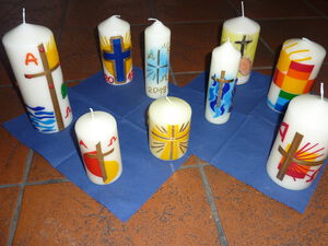 Selbst gestaltete Osterkerzen Selbst gestaltete Osterkerzen