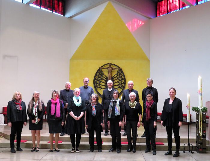 Der Chor St. Petrus im April 2022 Der Chor St. Petrus im April 2022